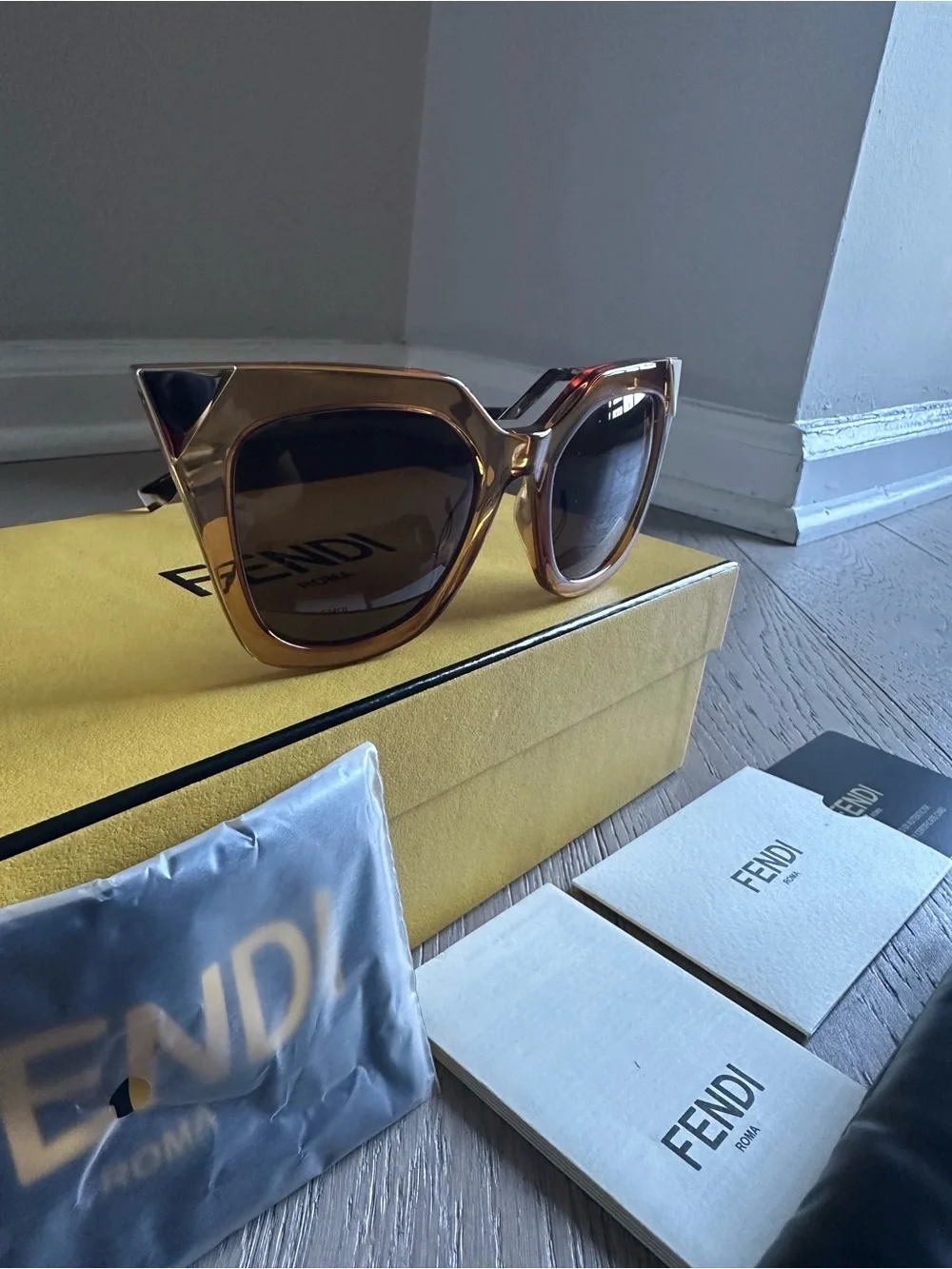 Fendi FF 0060/S Iridia Crystal Cat Eye Sunglasses Full Set Box Auth Card